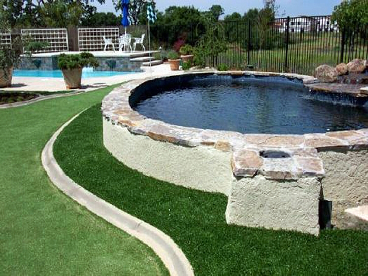 Best Artificial Grass Forestville, California Putting Green Carpet, Swimming Pools