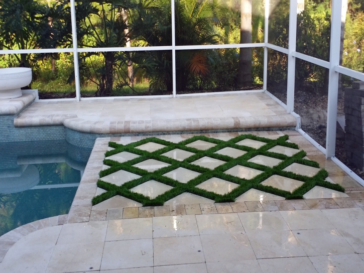 Green Lawn Crockett, California Garden Ideas, Swimming Pools